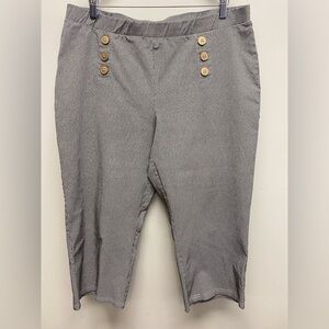 Lily Morgan Gray Nautical Button Capri Pants 1X
